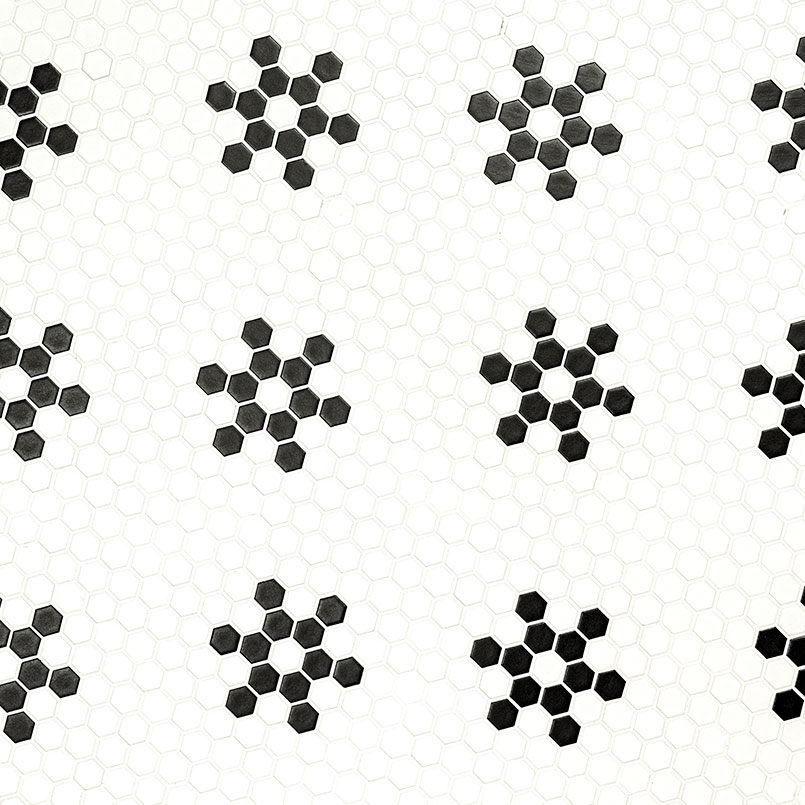 White And Black Mod Petal Pattern Matte - Image 3