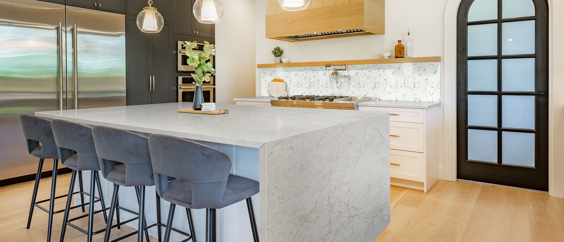 Calacatta Miraggio Cove Quartz - Image 6