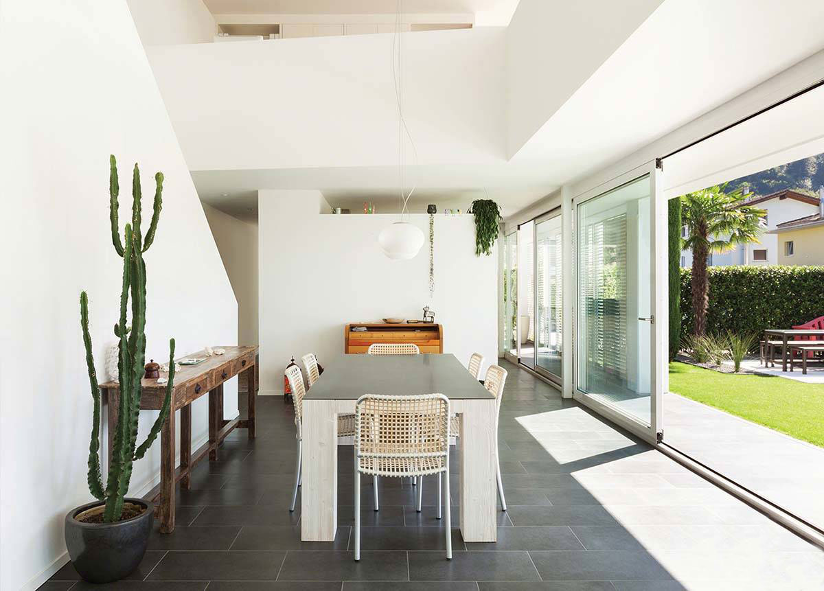 Montauk Black Slate: Elegance & Versatility for Your Space - Image 4